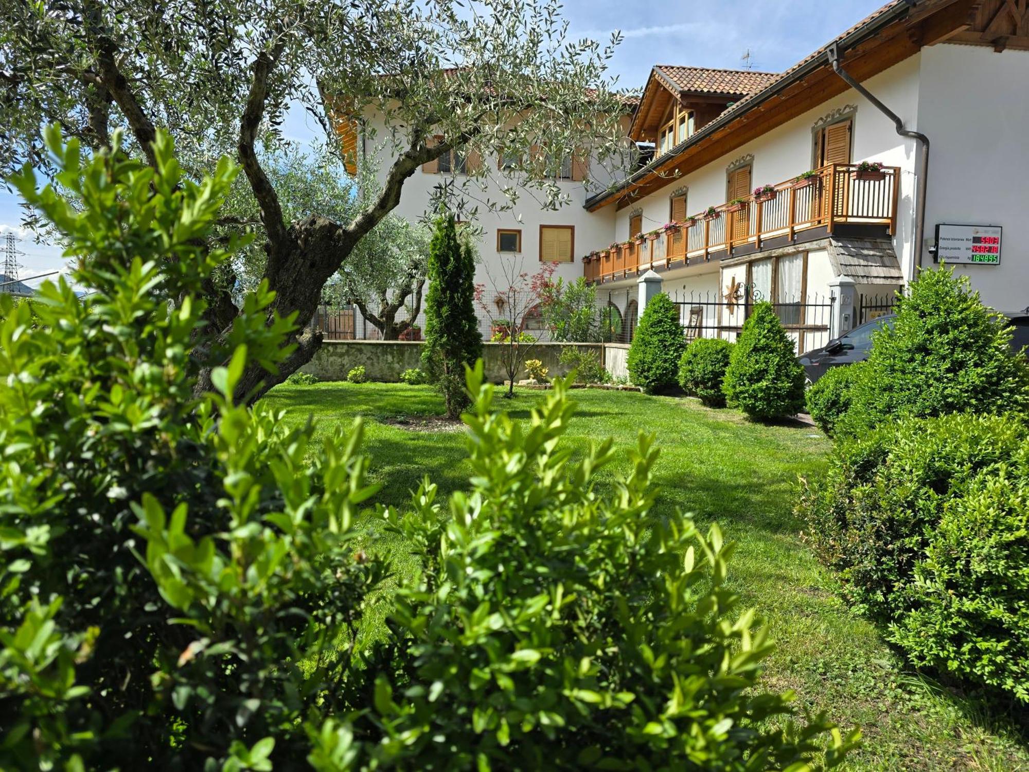 Antico Fienile Agritur Villa Mezzocorona Exterior foto